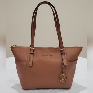Michael Kors Jet Set East West Saffiano Leather Tote  NWOT